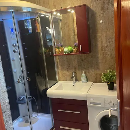 1 Bdrm In Center * Βουκουρέστι